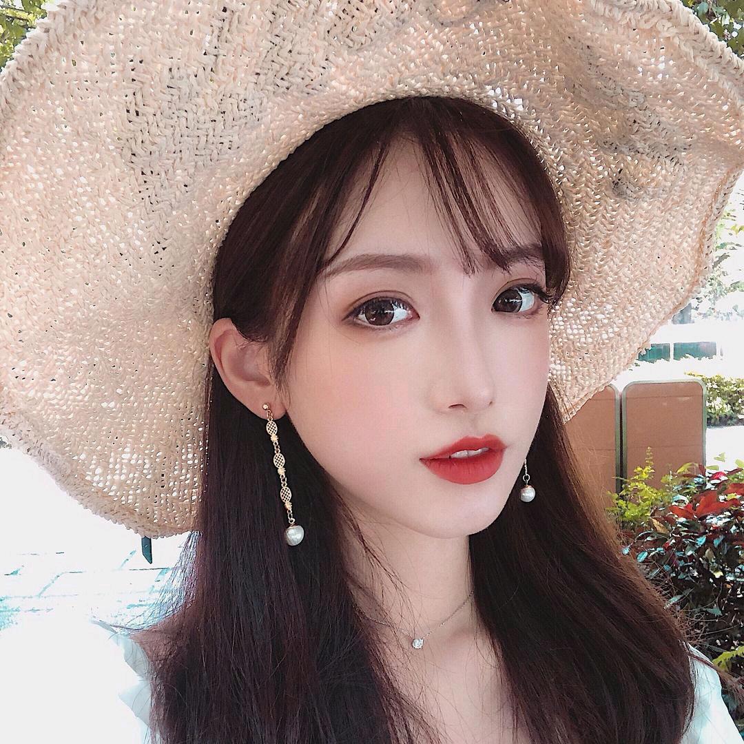 温妤.