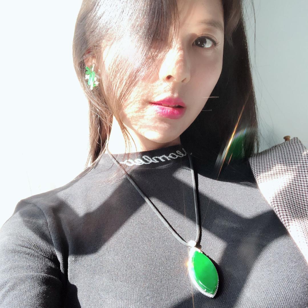 𝑄𝑢𝑒𝑒𝑛 👑 Ke