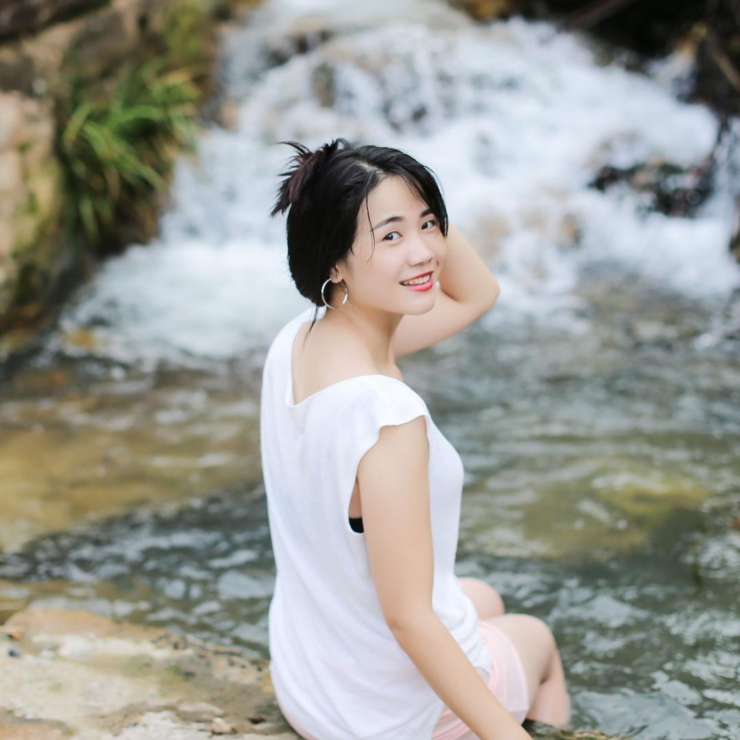 小可爱。何妹妹