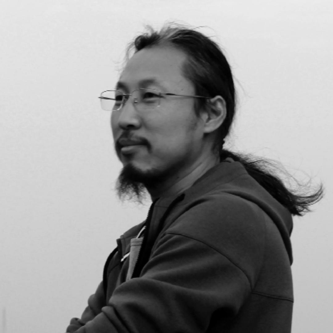 于伟