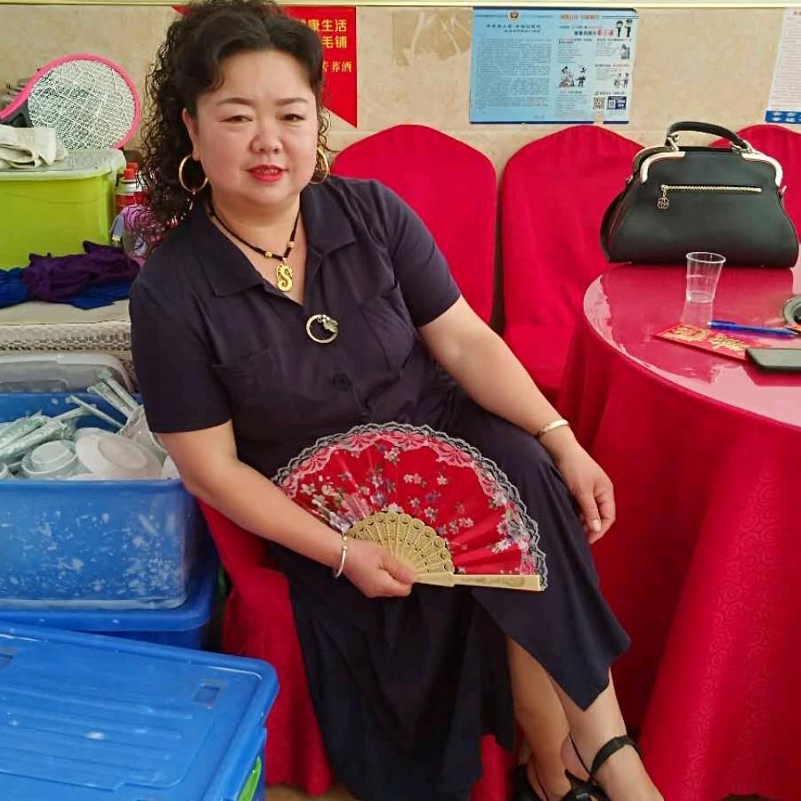 清镇市特色肉圆子火锅