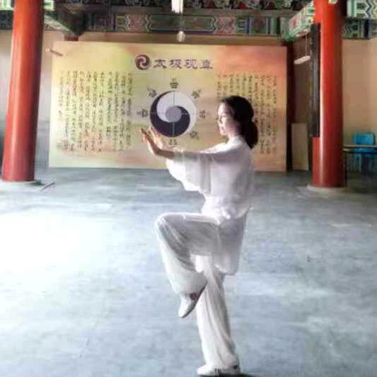 仙桃市步行街【爱买】女装.廖胤菲