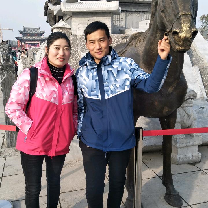 确山留庄园春婚纱影楼，专业儿童摄影