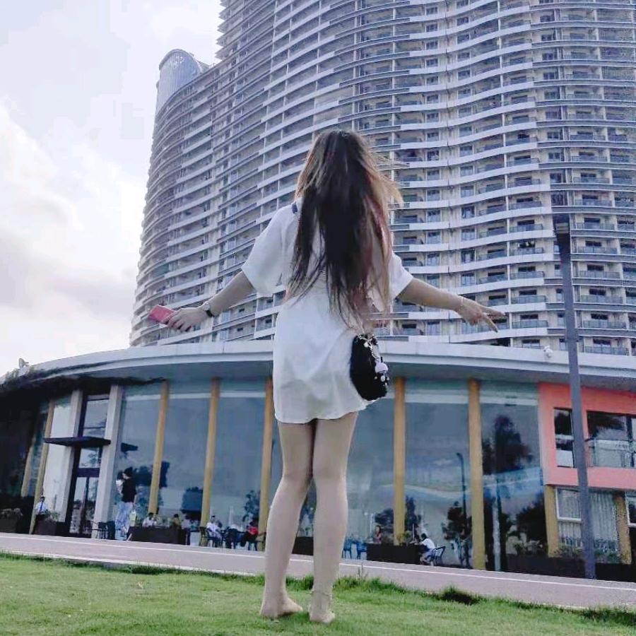 己悦美甲美肤