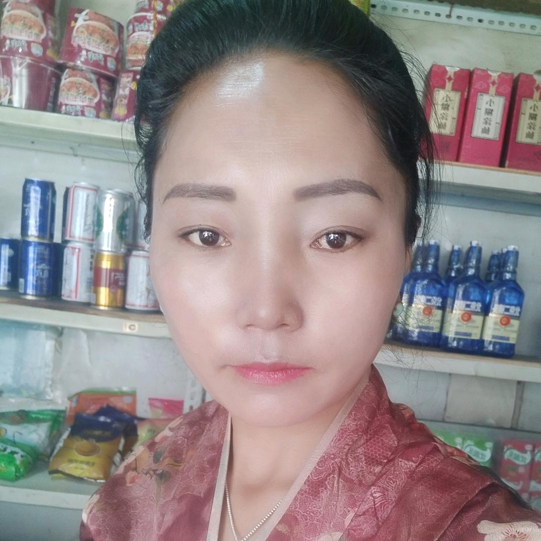 后藏女孩