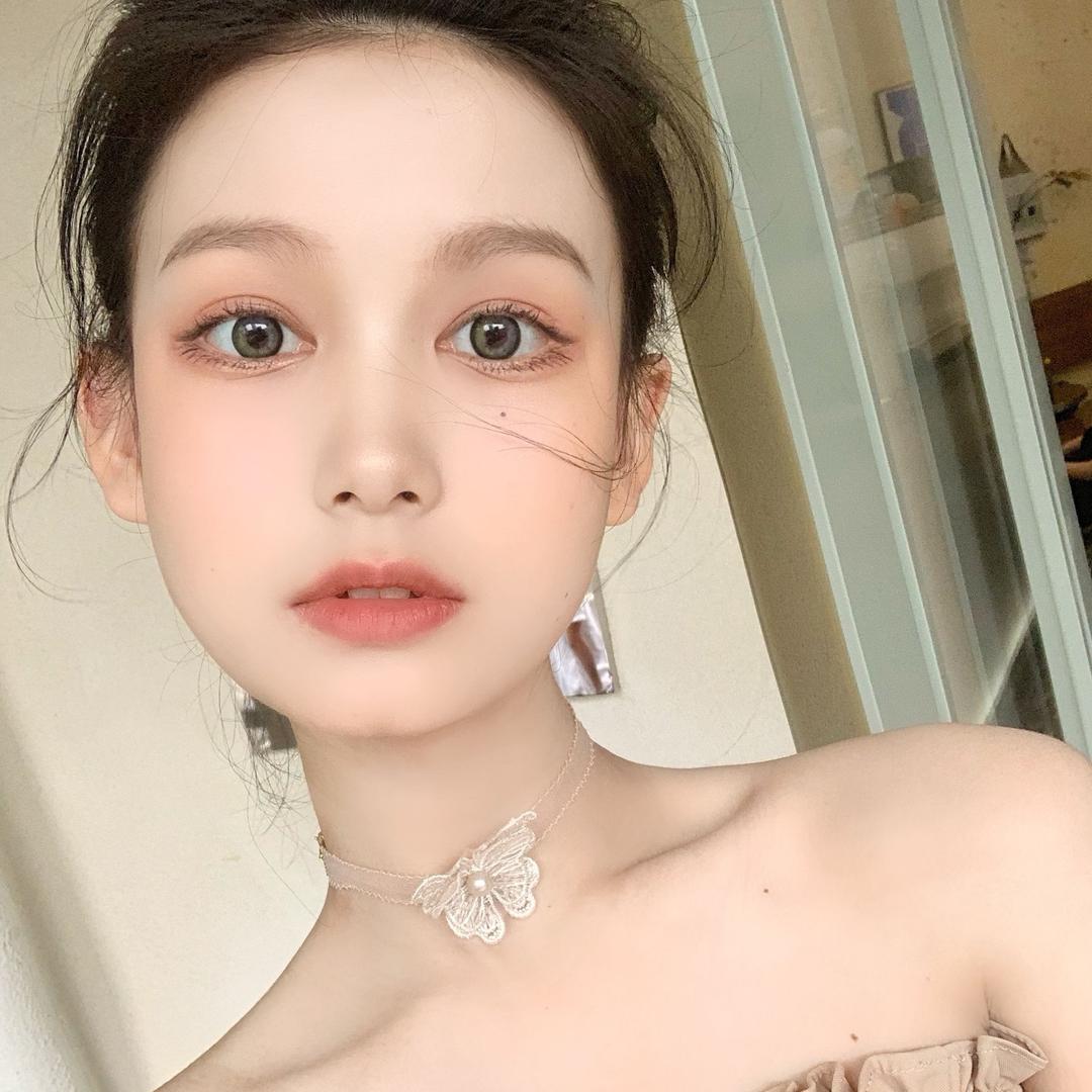 王柠萌