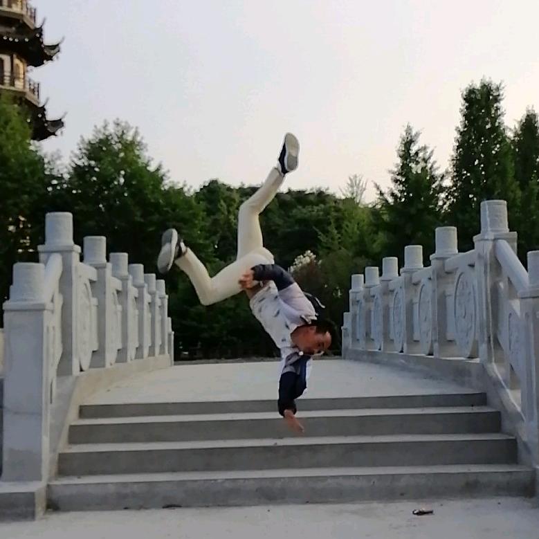 @狼哥