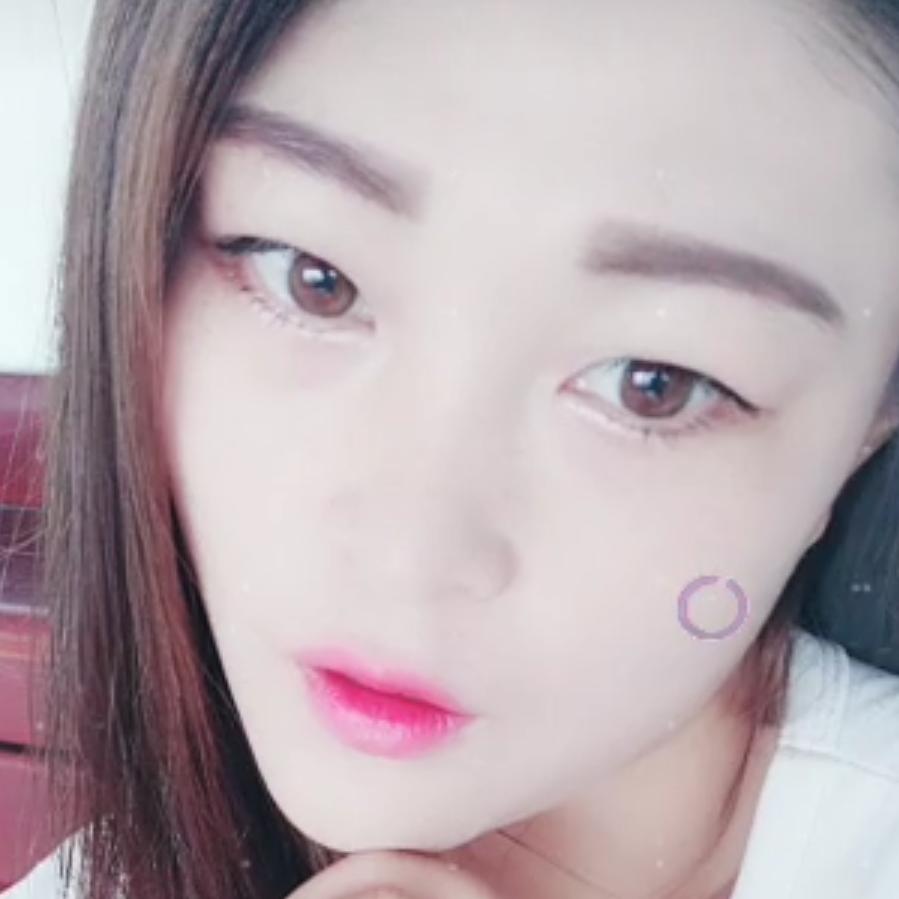 🍦一只雪糕吖🍦