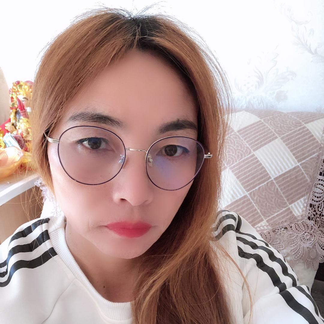 可爱女王～拒绝私聊，不许连赞