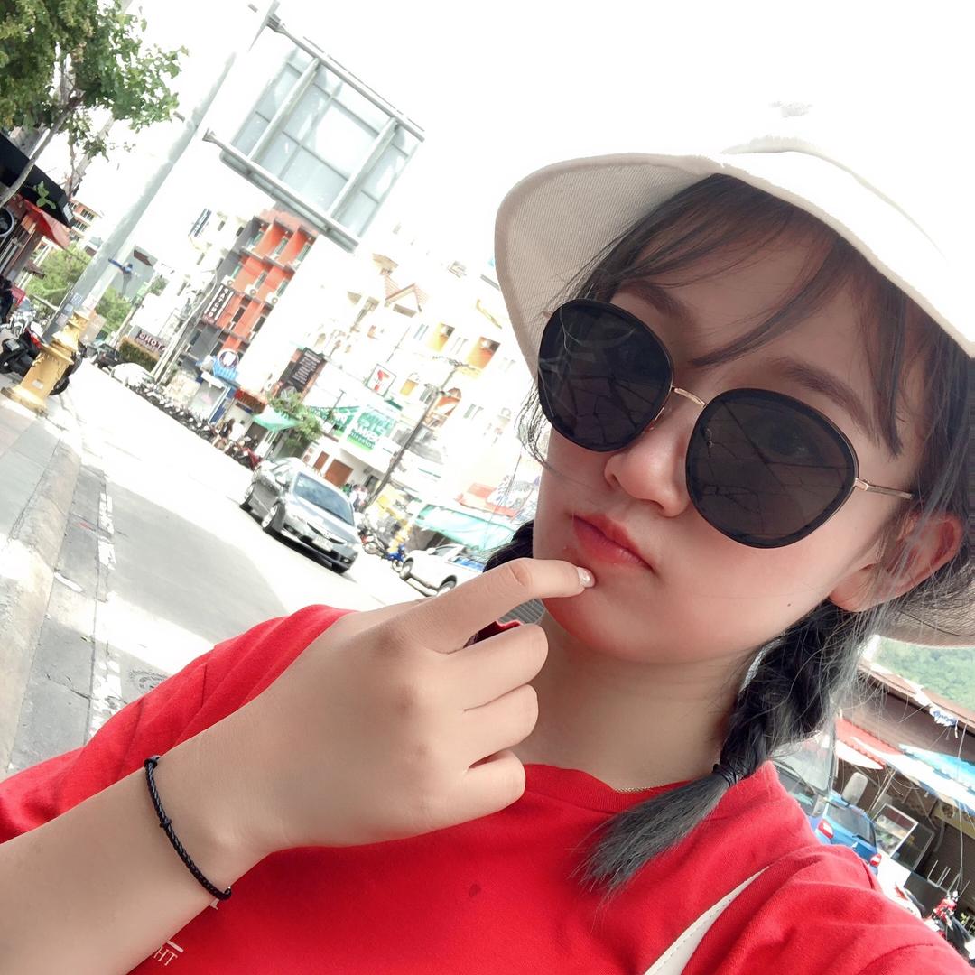 翅膀(›´ω`‹ )