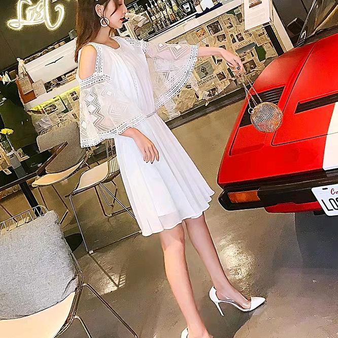 姣子