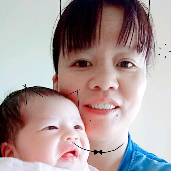 西安金牌母婴护理师王勃