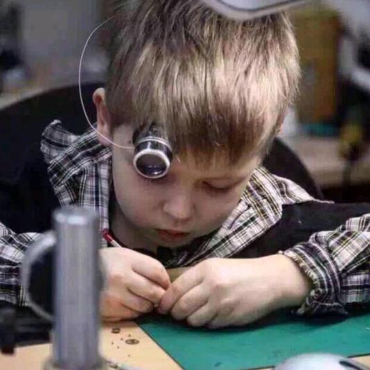 大连市旅顺口区 新玛特 一楼 大江修表