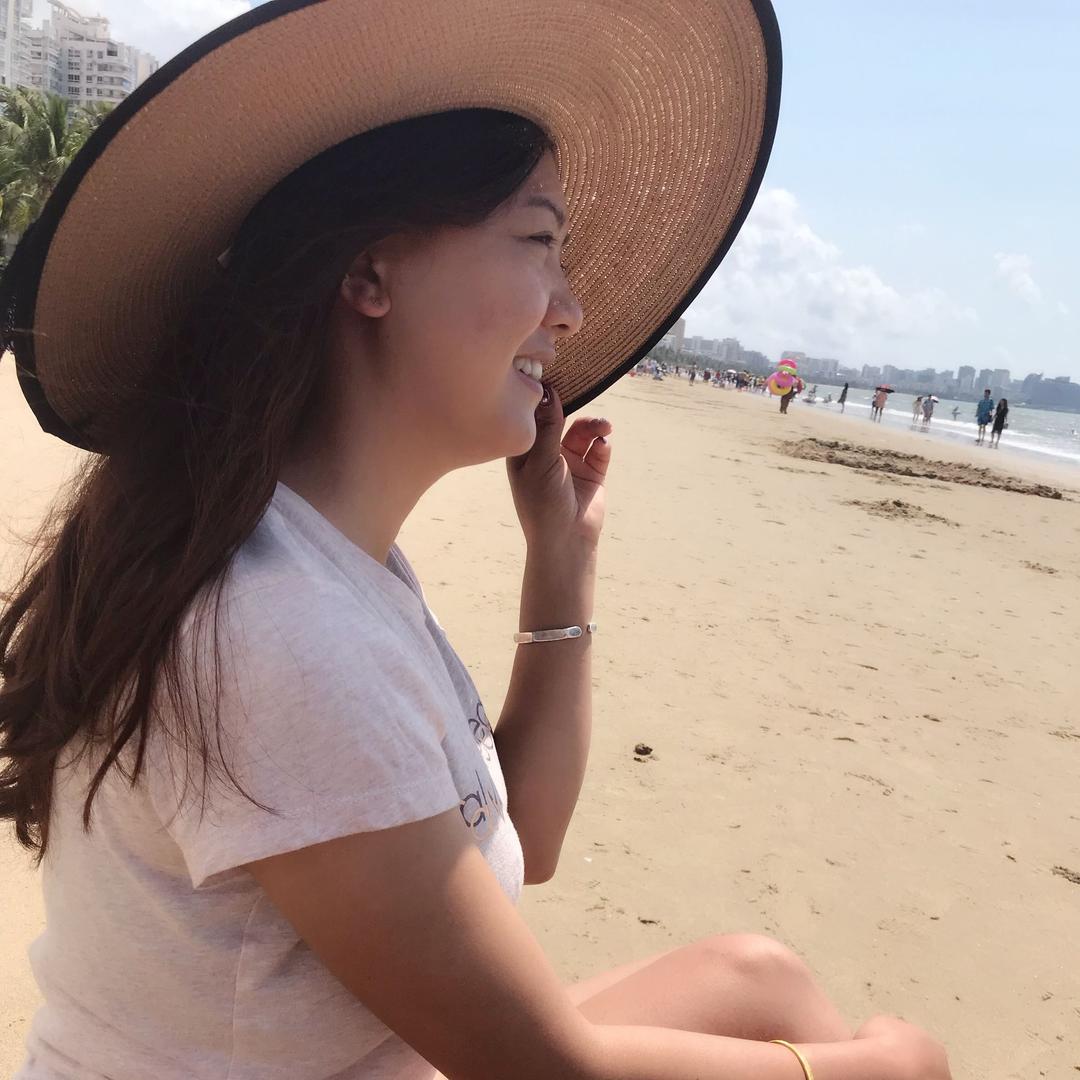 爱笑的女生食量不会太差