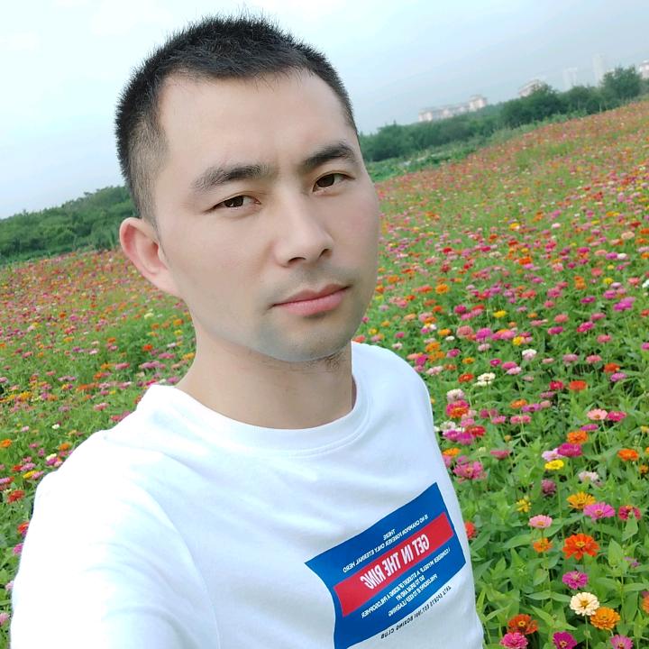伍易宏