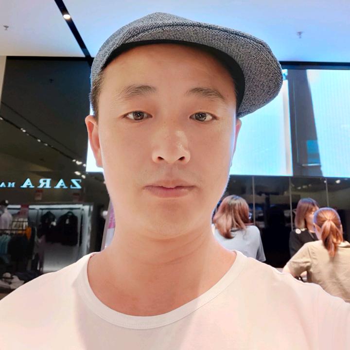 谭指一飞