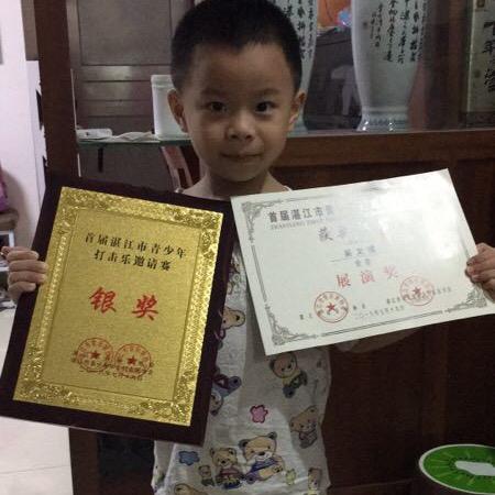 欣怡傅傅