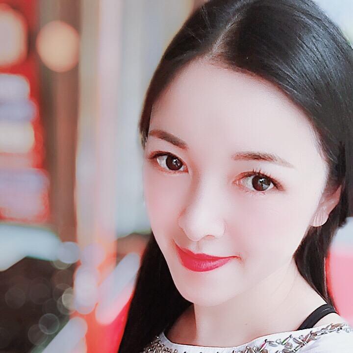 燕子💎文峰亚一/中国黄金珠宝小姐姐
