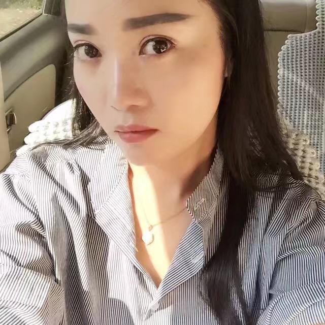 方家大小姐施家三小姐