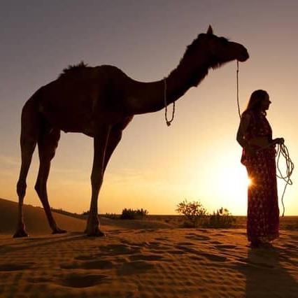 梦. 彝族服饰原创设计工作室