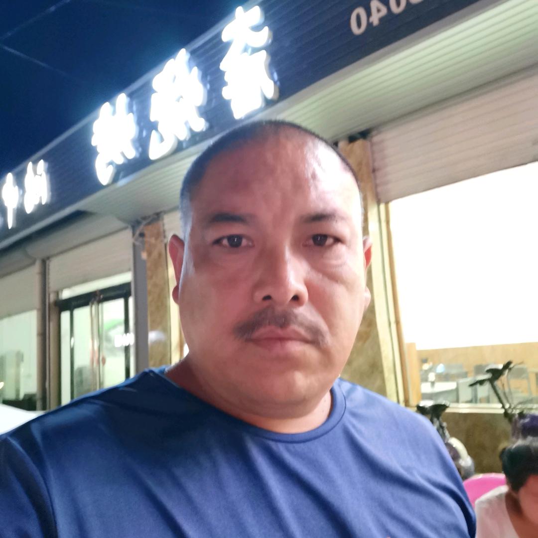 华仔。