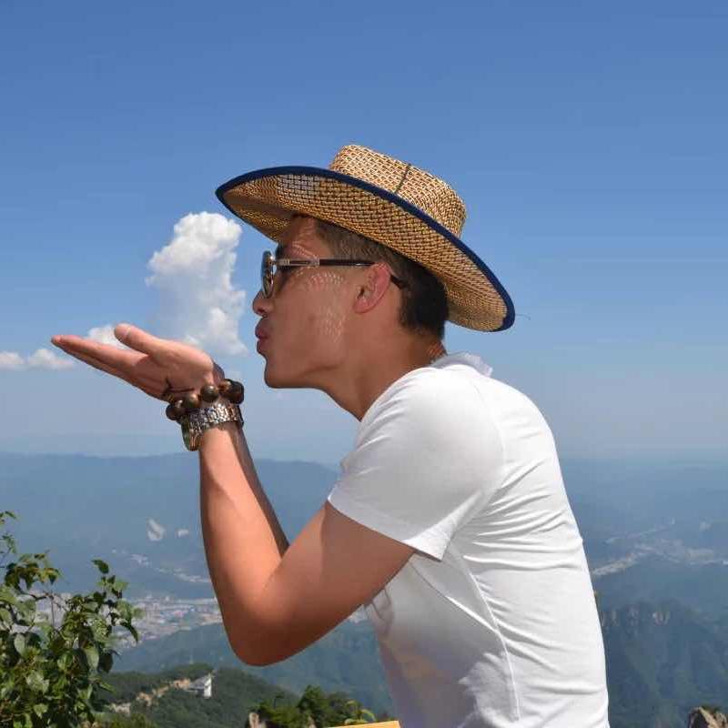 空白奔跑的排骨_