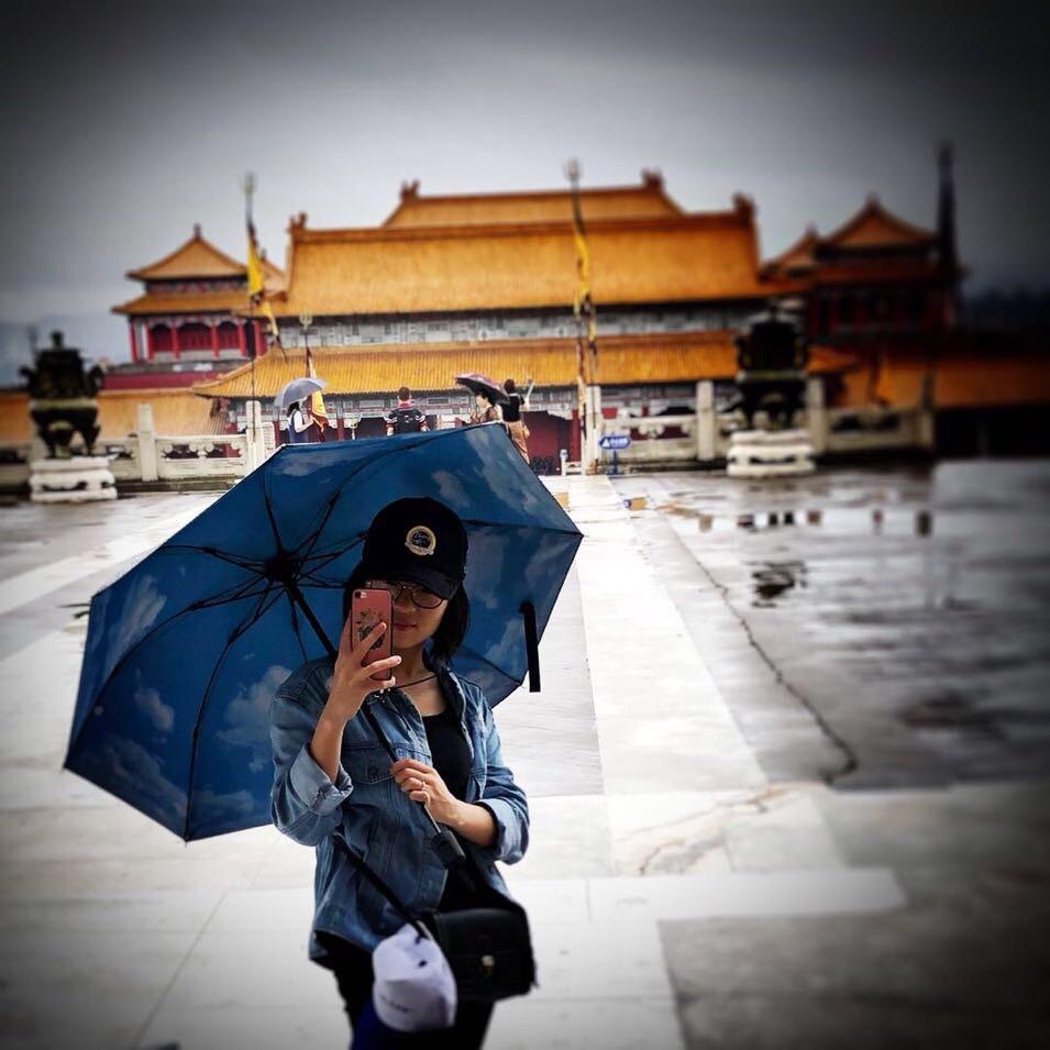 大脸盘子会发光