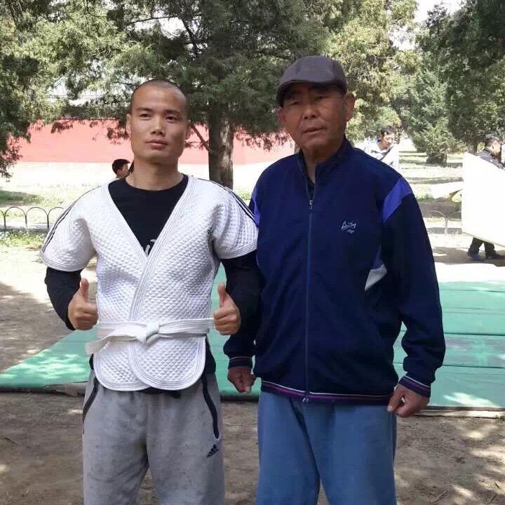 中国式摔跤，巴西柔术棕带