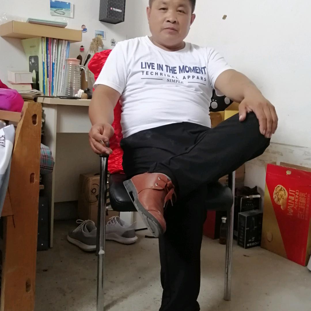 ，雷刚
