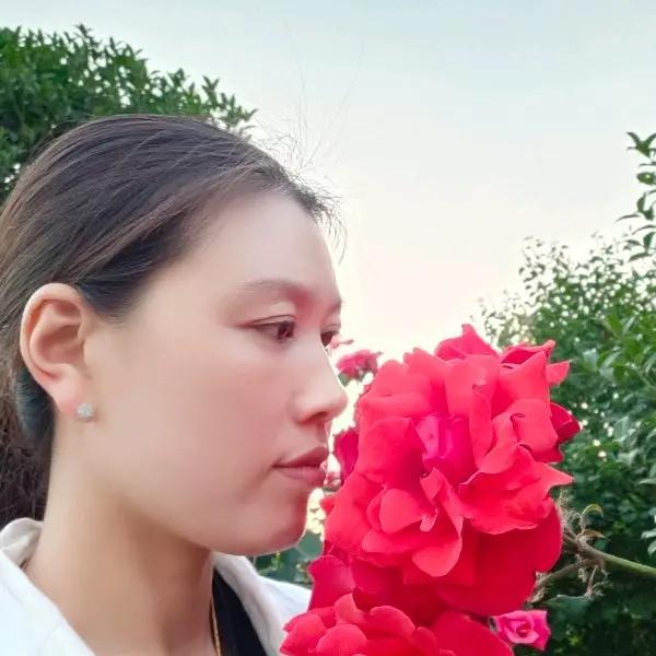 娜娜