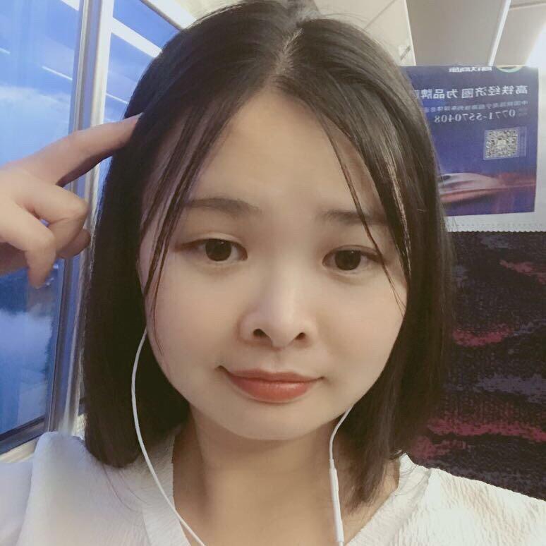 嘴角笑弯弯🌸