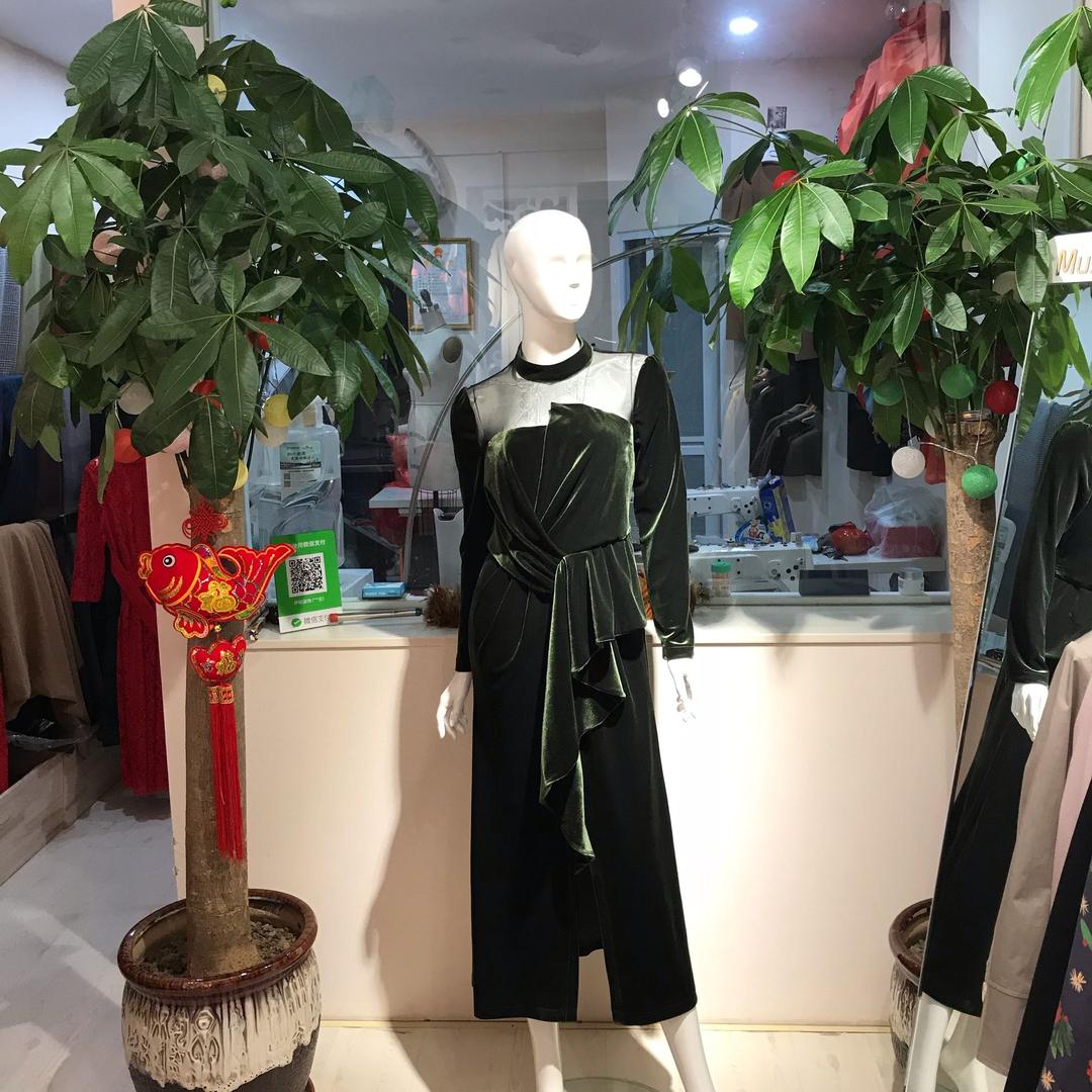 伊锦依（落.芜湖市）