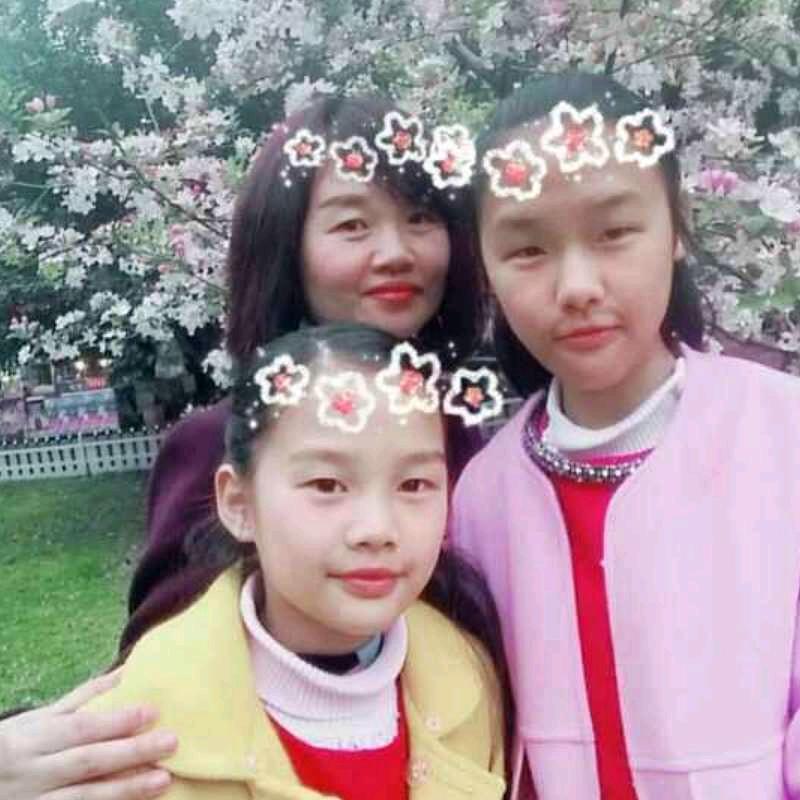 🌸微甜可乐🌸🍒