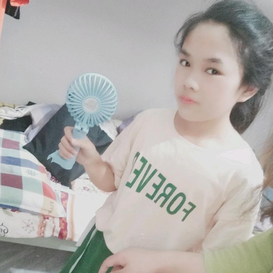 家胜门窗装饰多年的二老板