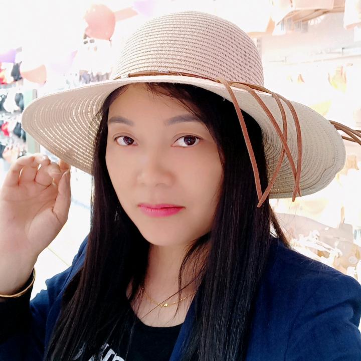 英子
