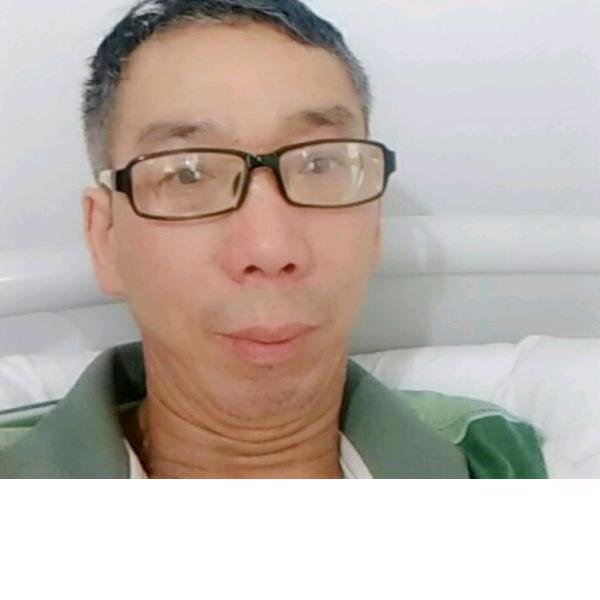 云南覃哥溺水挣扎