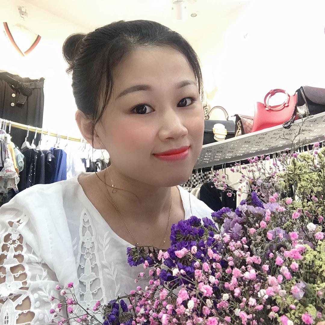 雨霏儿服饰店