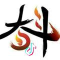 嘴角上扬