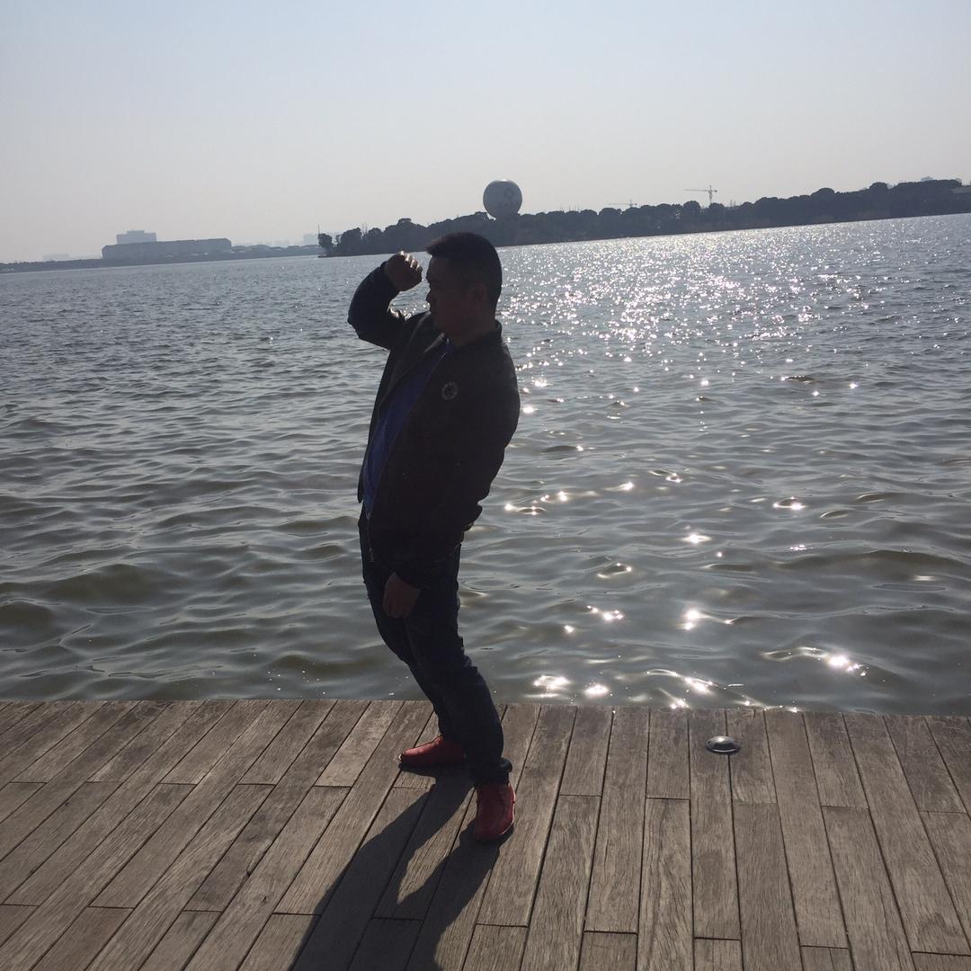 我是坏坏的丫头。