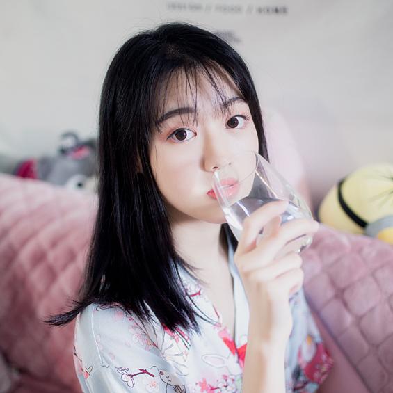 张莉4776983086514