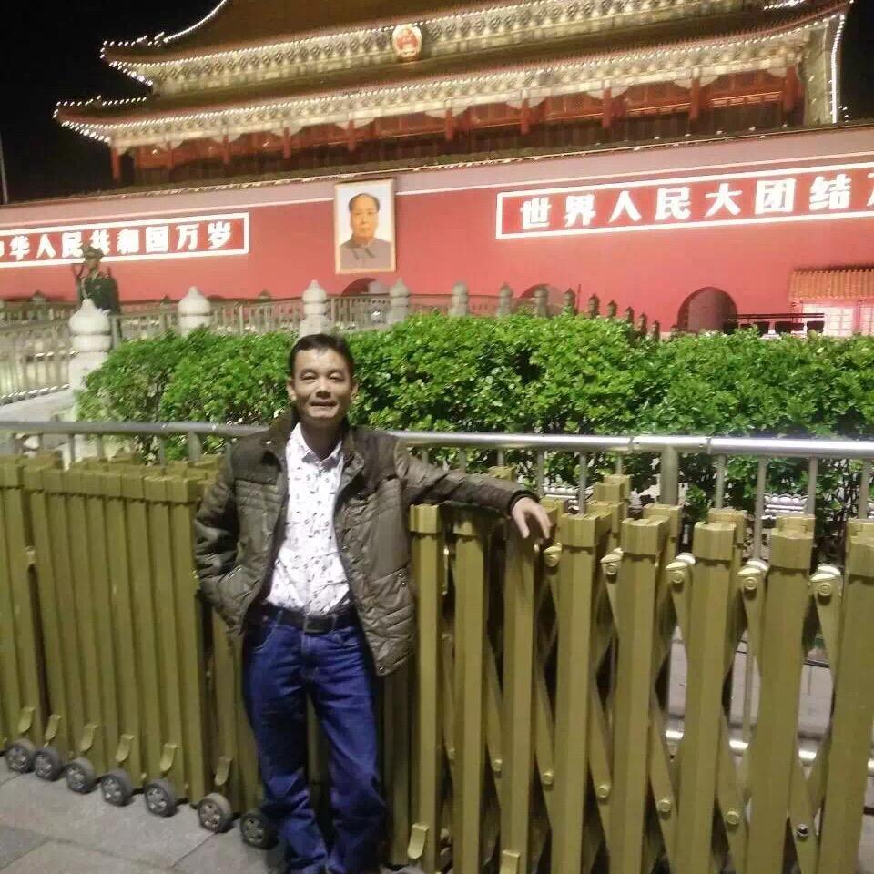 牛郎哥爱我中华，恨我中华贪官。