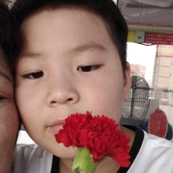 杨航