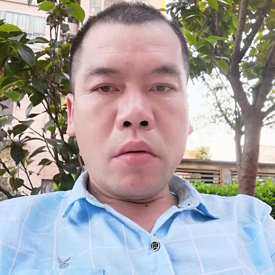 康志万