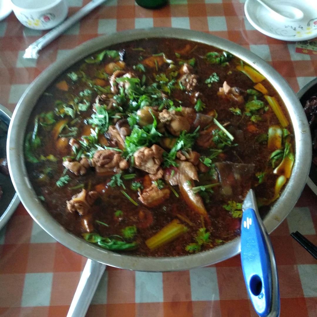 章丘水寨彩霞炖鸡