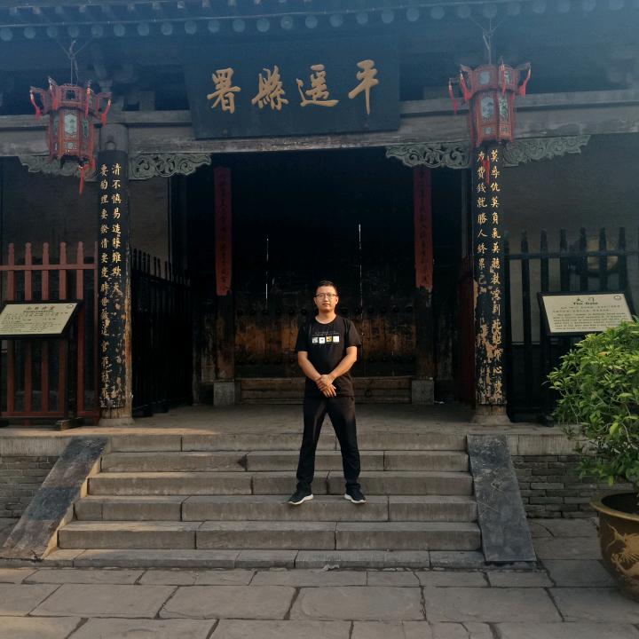 物转星移几度秋