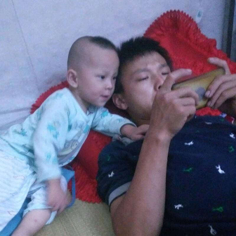 油田轮胎  阿二  补胎