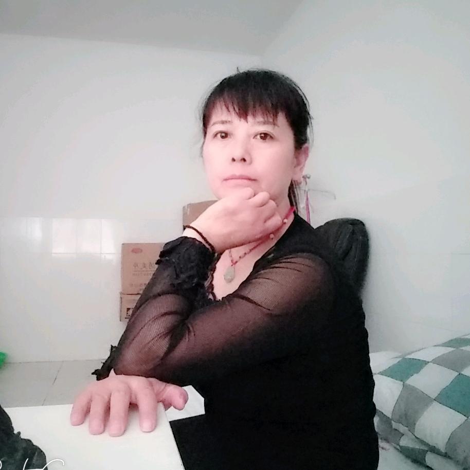 小二姐。