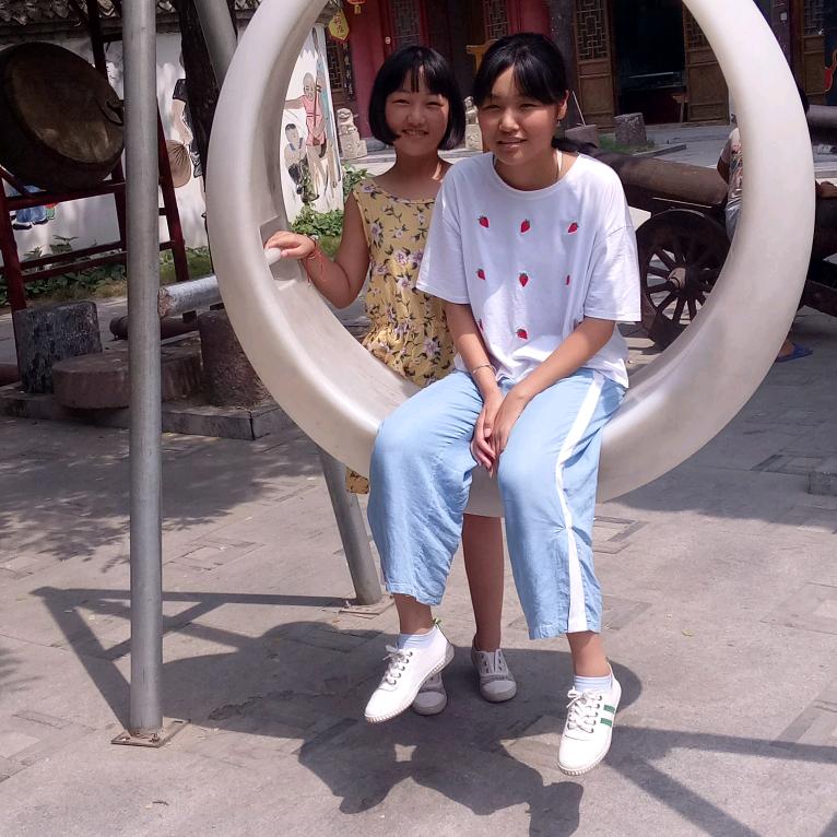 阿莲