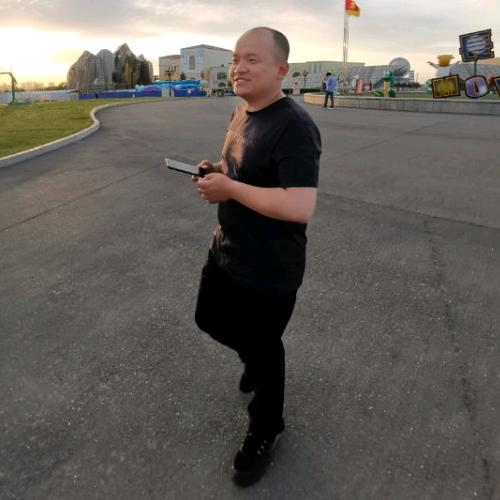 爱钓鱼的陈三岁