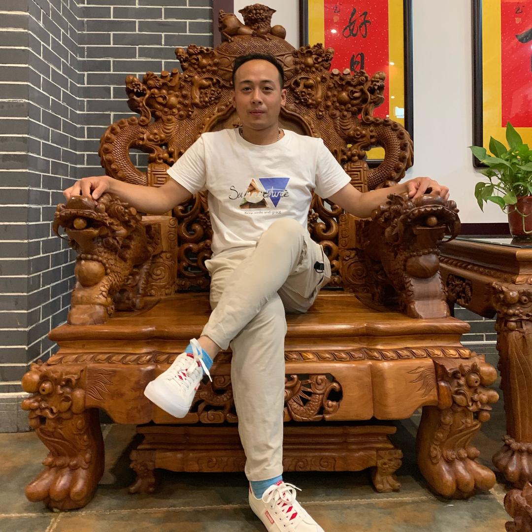 钣喷达人宇哥汽车服务